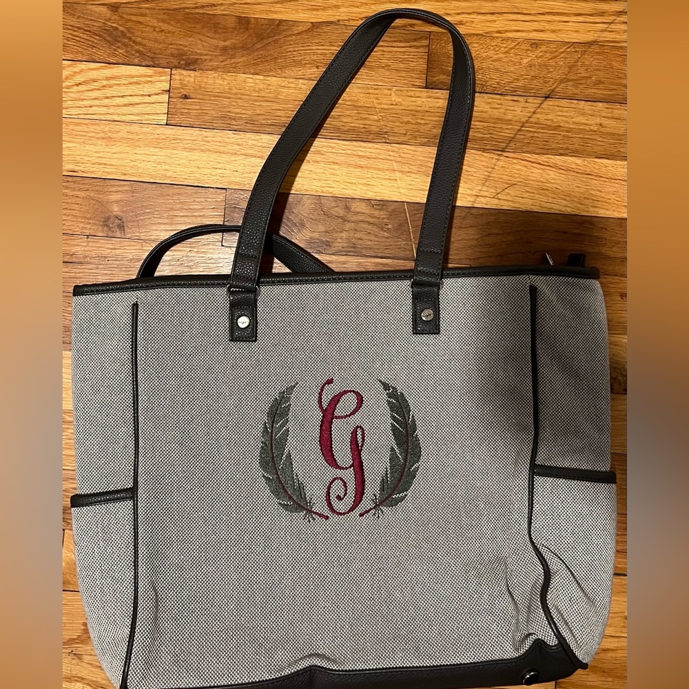 Monogrammed ‘G’ Initial Thirty-One Bag